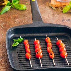 GRILL COM RAIAS 28 CM FOODIE BRA - 3